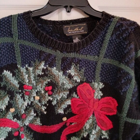 Handknit Metropolitan Woman Sweater - Picture 12 of 13